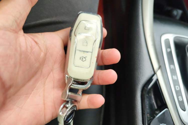 Used Ford Mondeo 2013 2.0L GTDi 200 Fashion Edition Vehicle Key