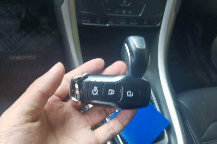 Used Ford Mondeo 2013 2.0L GTDi 200 Luxury Model Vehicle Key