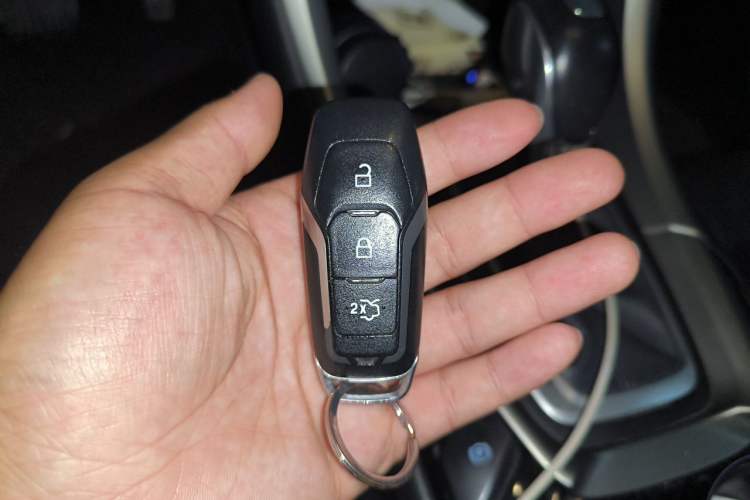 Used Ford Mondeo 2013 2.0L GTDi 200 Luxury Model Vehicle Key