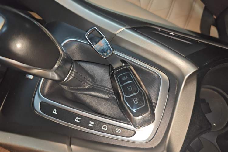 Used Ford Mondeo 2013 2.0L GTDi 200 Luxury Model Vehicle Key