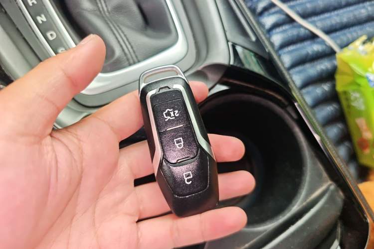 Used Ford Mondeo 2013 2.0L GTDi240 Luxury Sport Model Vehicle Key