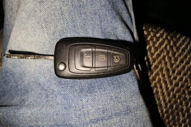 Used Ford Mondeo 2013 2.3L Fashion Edition Vehicle Key