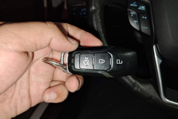 Used Ford Mondeo 2013 2.0L GTDi 200 Fashion Edition Vehicle Key