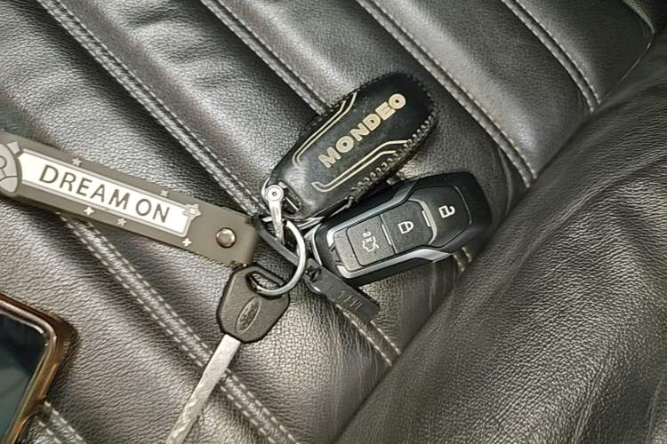 Used Ford Mondeo 2013 2.0L GTDi 200 Luxury Model Vehicle Key