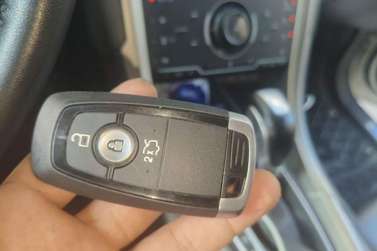 Used Ford Mondeo 2013 2.0L GTDi 200 Fashion Edition Vehicle Key