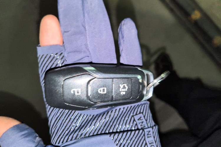 Used Ford Mondeo 2013 2.0L GTDi 200 Luxury Model Vehicle Key