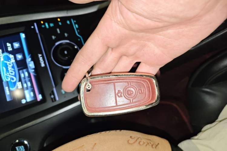 Used Ford Mondeo 2013 2.0L GTDi240 Luxury Sport Model Vehicle Key