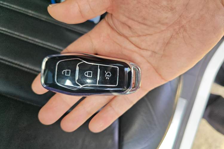 Used Ford Mondeo 2013 2.0L GTDi 200 Luxury Model Vehicle Key