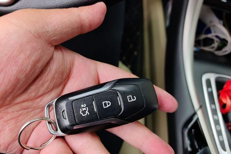 Used Ford Mondeo 2013 2.0L GTDi 200 Fashion Edition Vehicle Key
