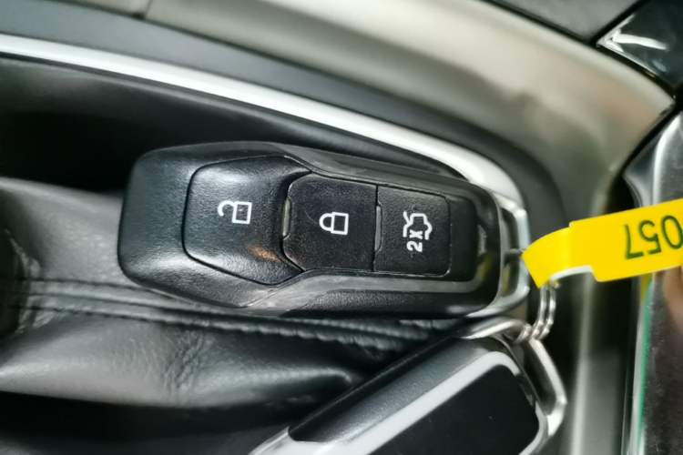 Used Ford Mondeo 2013 2.0L GTDi 200 Fashion Edition Vehicle Key