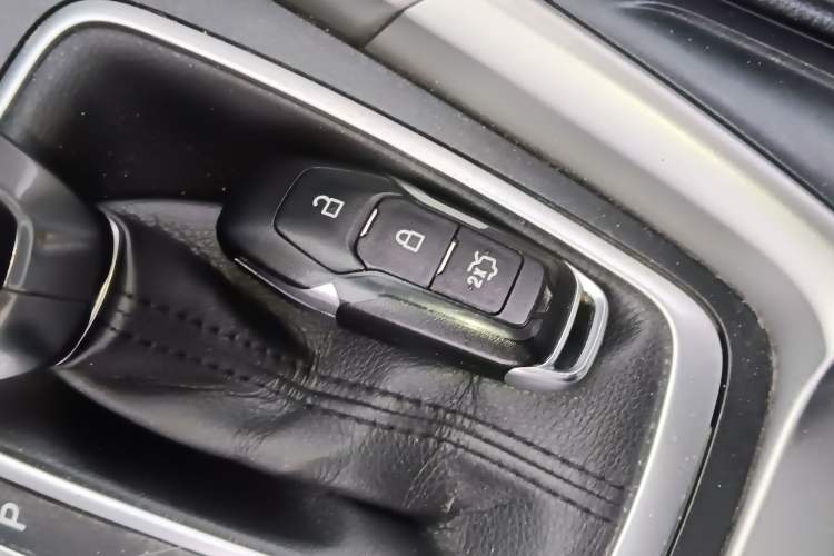 Used Ford Mondeo 2013 2.0L GTDi 200 Luxury Model Vehicle Key