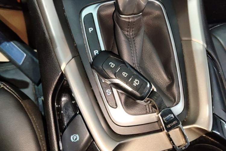 Used Ford Mondeo 2013 2.0L GTDi 200 Fashion Edition Vehicle Key