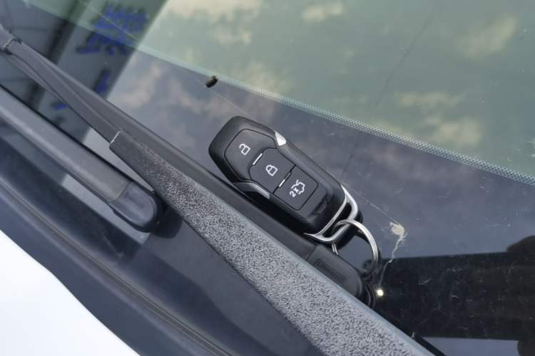 Used Ford Mondeo 2013 2.0L GTDi 200 Fashion Edition Vehicle Key