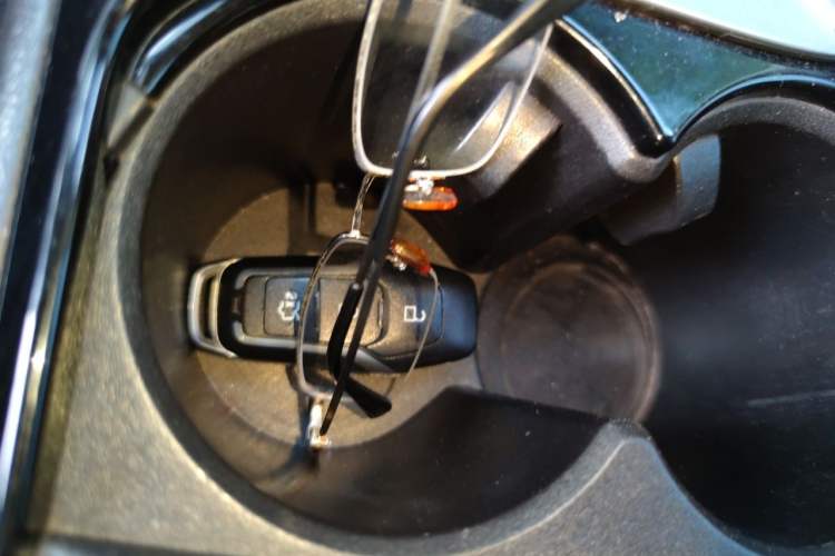 Used Ford Mondeo 2013 2.0L GTDi 200 Fashion Edition Vehicle Key