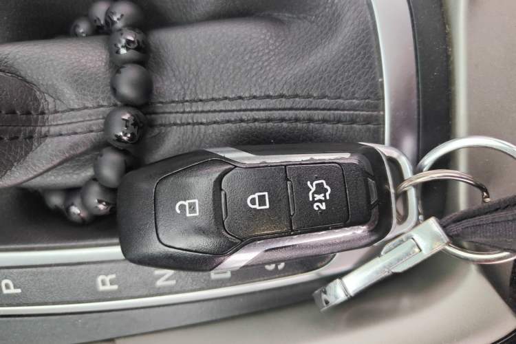 Used Ford Mondeo 2013 2.0L GTDi 200 Luxury Model Vehicle Key