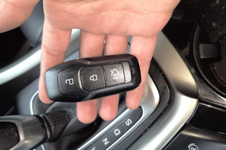 Used Ford Mondeo 2013 2.0L GTDi 200 Luxury Model Vehicle Key