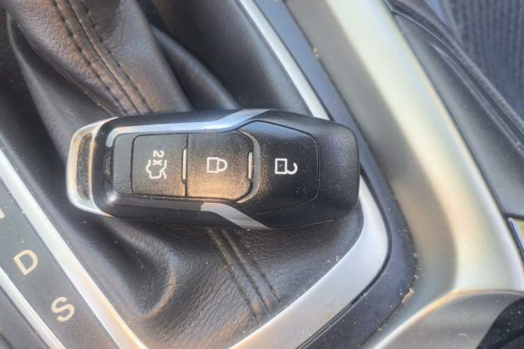 Used Ford Mondeo 2013 2.0L GTDi 200 Luxury Model Vehicle Key