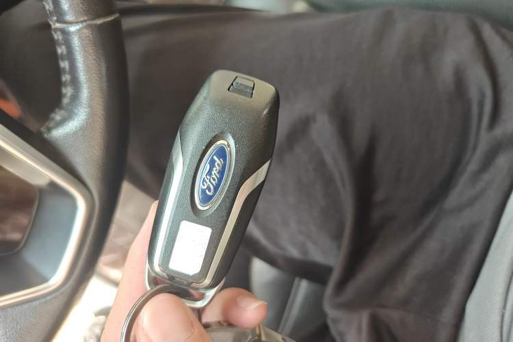 Used Ford Mondeo 2013 2.0L GTDi 200 Fashion Edition Vehicle Key