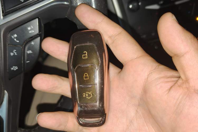 Used Ford Mondeo 2013 2.0L GTDi 200 Luxury Model Vehicle Key