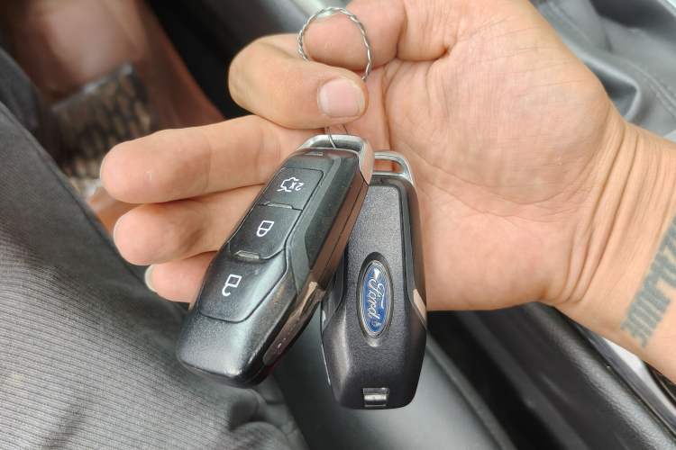 Used Ford Mondeo 2013 2.0L GTDi 200 Fashion Edition Vehicle Key
