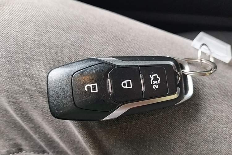Used Ford Mondeo 2013 2.0L GTDi 200 Luxury Model Vehicle Key