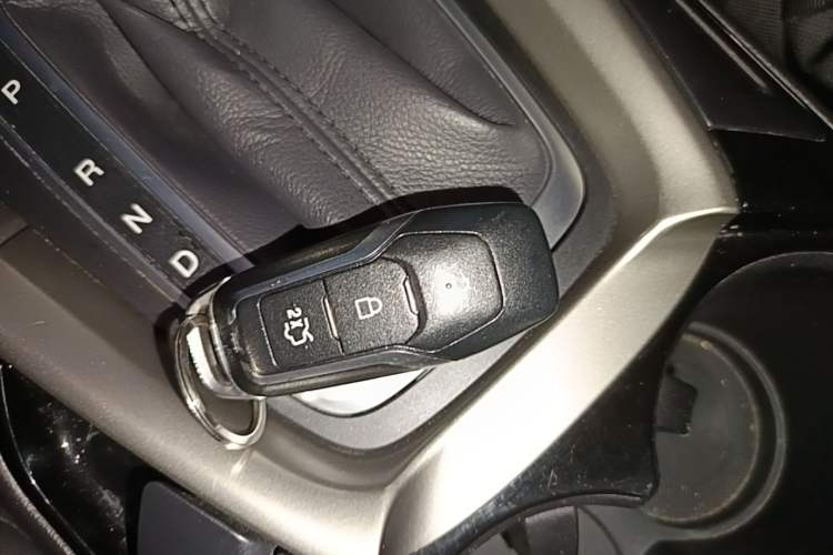 Used Ford Mondeo 2013 2.0L GTDi 200 Fashion Edition Vehicle Key