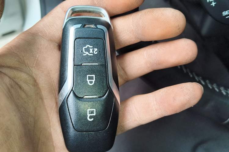 Used Ford Mondeo 2013 2.0L GTDi 200 Fashion Edition Vehicle Key