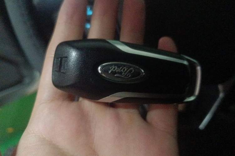 Used Ford Mondeo 2013 2.0L GTDi 200 Luxury Model Vehicle Key