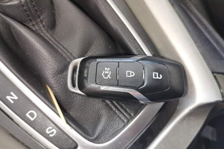 Used Ford Mondeo 2013 2.0L GTDi 200 Fashion Edition Vehicle Key