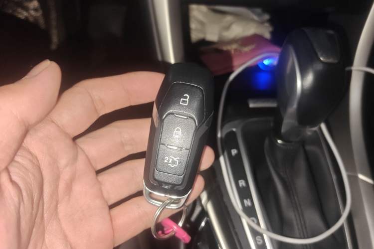 Used Ford Mondeo 2013 2.0L GTDi 200 Luxury Model Vehicle Key
