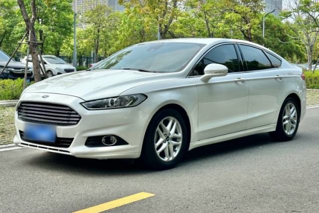 Ojetý Ford Mondeo 2013 1.5L GTDi180 Fashion Edition