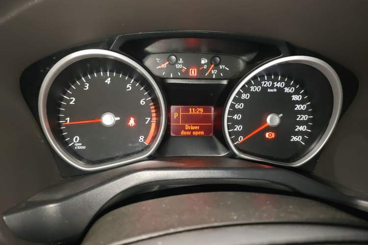 Used Ford Mondeo 2013 2.3L Fashion Edition Instrument Cluster