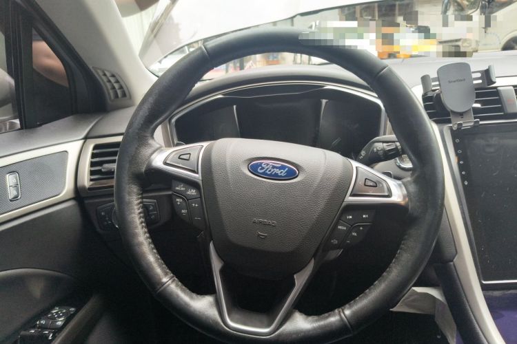 Used Ford Mondeo 2013 2.0L GTDi 200 Luxury Model Steering Wheel