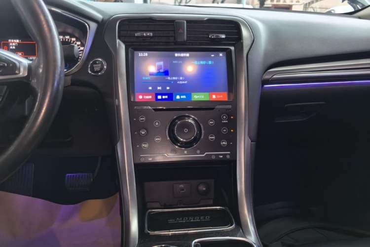 Used Ford Mondeo 2017 EcoBoost 180 Stylish Model Audio And AC Panel