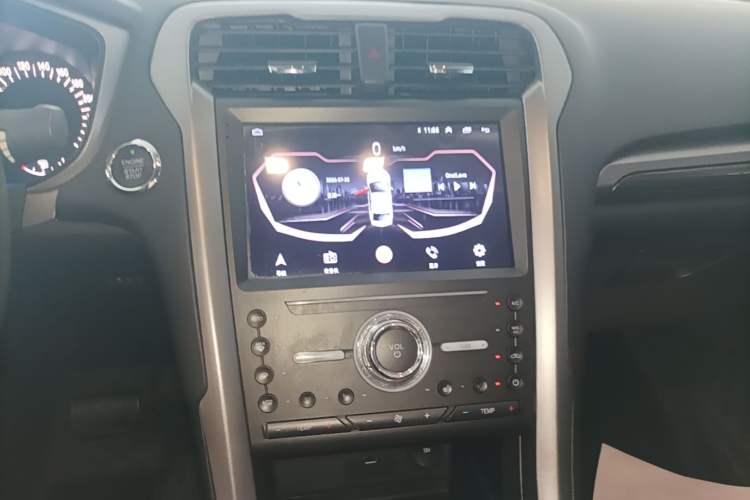 Used Ford Mondeo 2017 EcoBoost 180 Stylish Model Audio And AC Panel