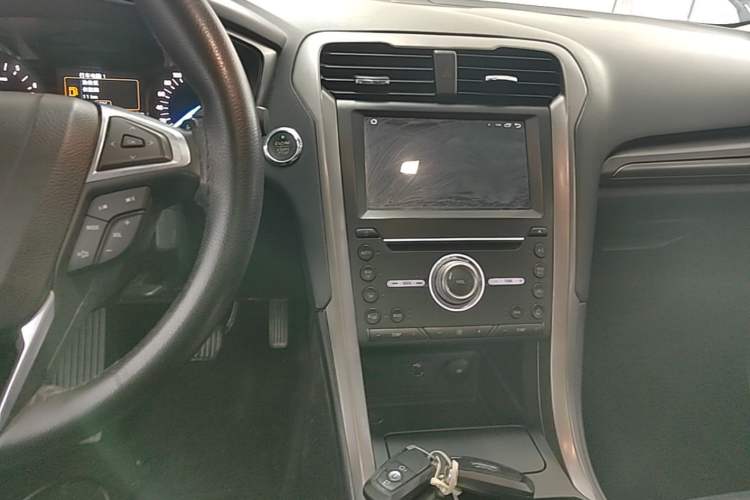 Used Ford Mondeo 2017 EcoBoost 180 Stylish Model Audio And AC Panel