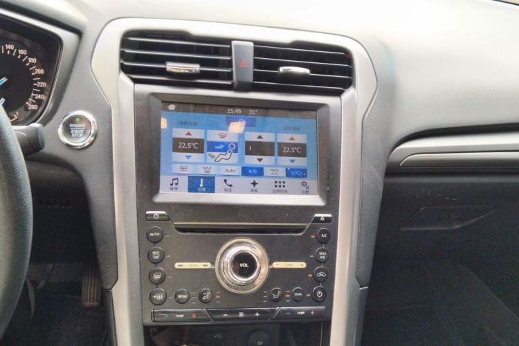 Used Ford Mondeo 2017 EcoBoost 180 Stylish Model Audio And AC Panel