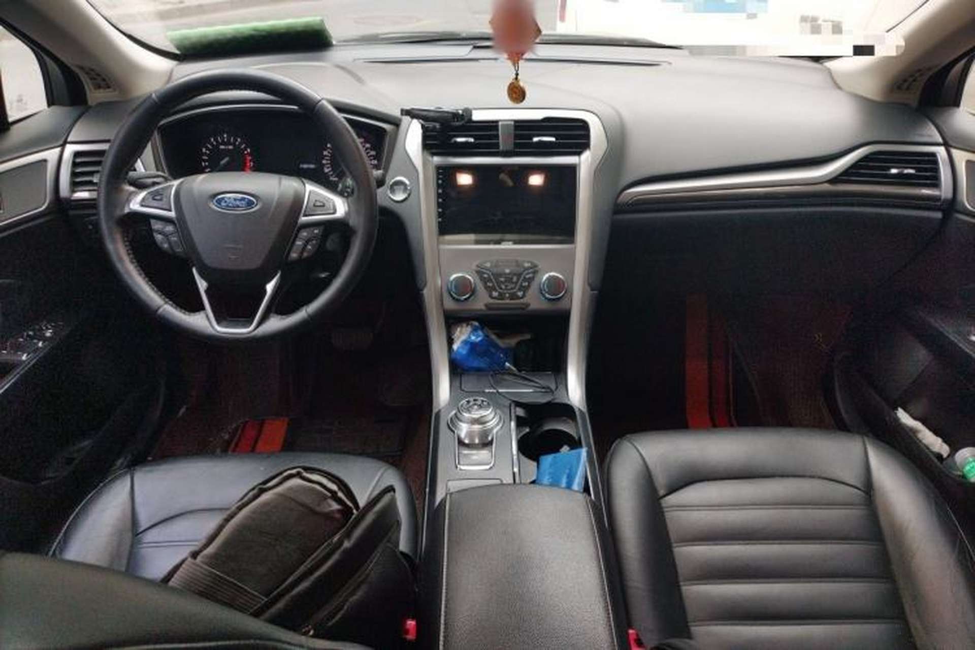Used Ford Mondeo 2017 EcoBoost 200 Stylish Model Center Console