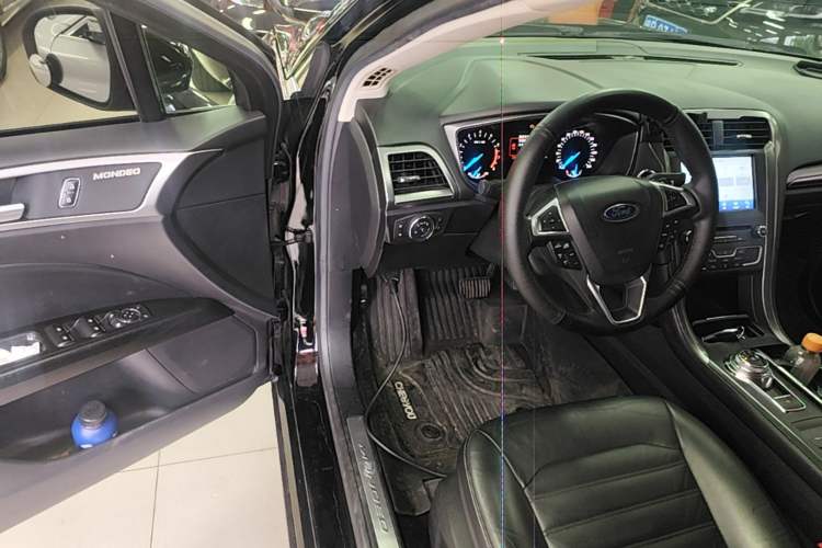 Used Ford Mondeo 2017 EcoBoost 200 Stylish Model Driver Seat