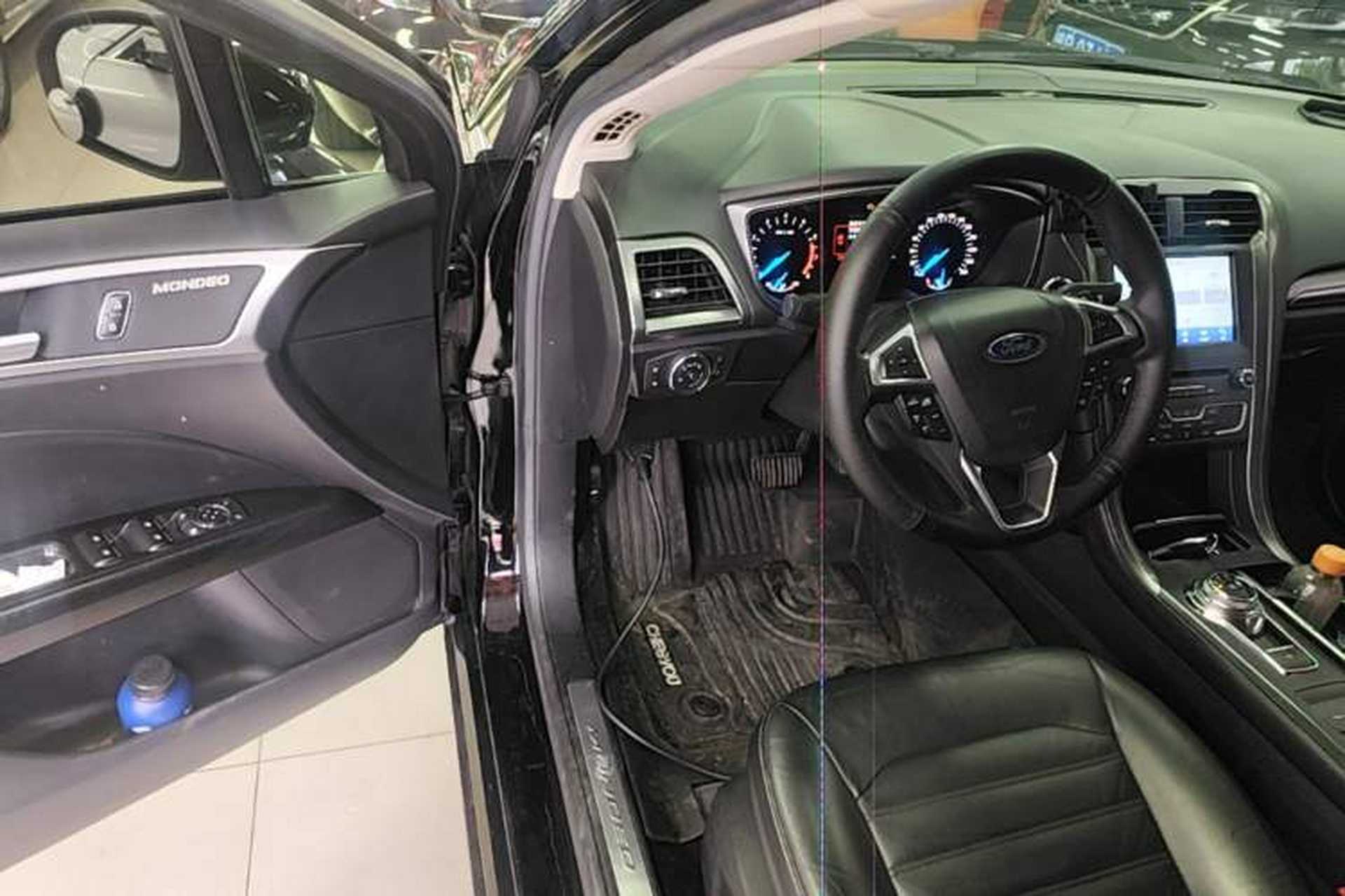 Used Ford Mondeo 2017 EcoBoost 200 Stylish Model Driver Seat