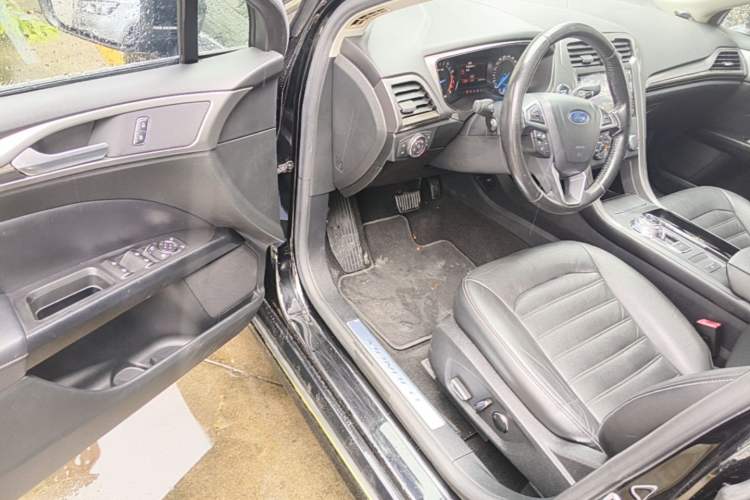 Used Ford Mondeo 2017 EcoBoost 180 Stylish Model Driver Seat