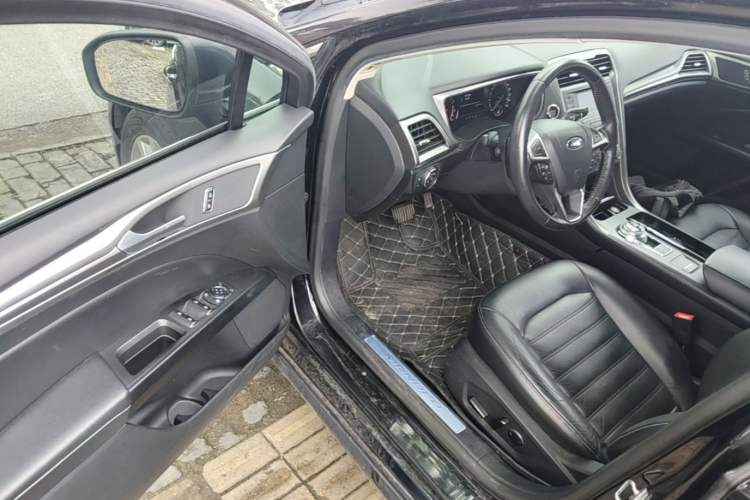 Used Ford Mondeo 2017 EcoBoost 180 Stylish Model Driver Seat