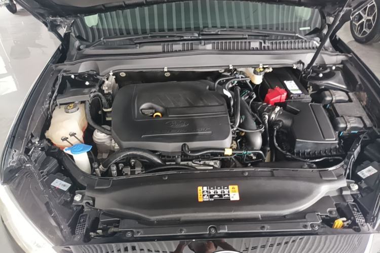 Used Ford Mondeo 2017 EcoBoost 180 Stylish Model Engine Bay