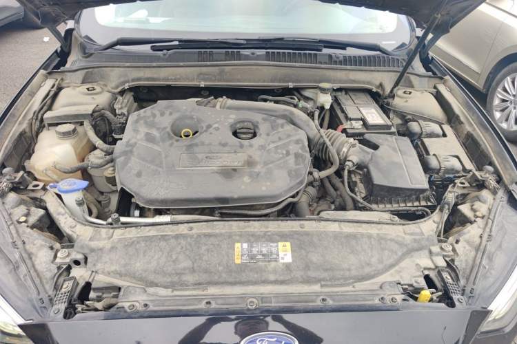 Used Ford Mondeo 2017 Restyled EcoBoost 200 Fashion Edition Engine Bay