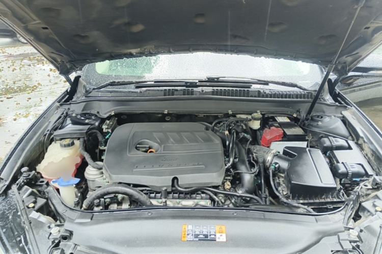 Used Ford Mondeo 2017 EcoBoost 180 Stylish Model Engine Bay