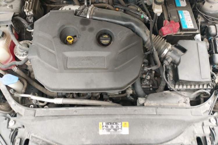 Used Ford Mondeo 2017 EcoBoost 200 Stylish Model Engine Bay