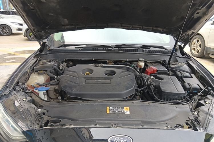 Used Ford Mondeo 2017 EcoBoost 200 Stylish Model Engine Bay