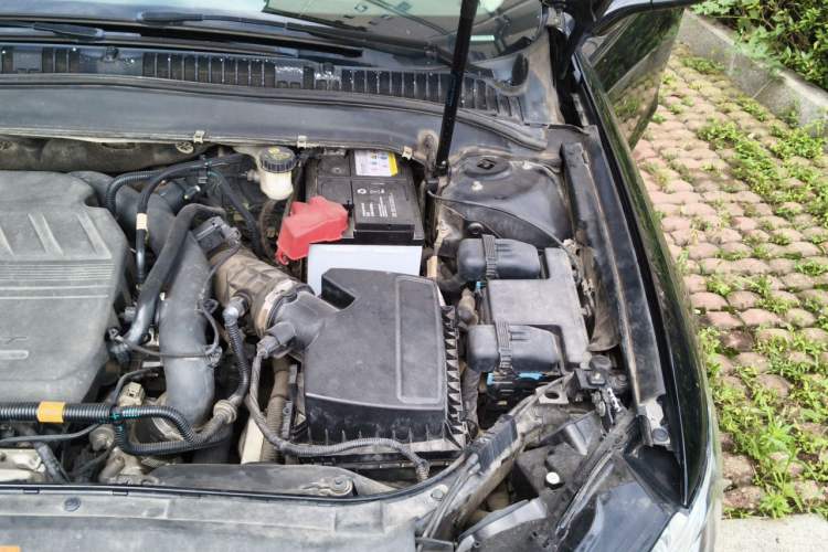 Used Ford Mondeo 2017 EcoBoost 180 Stylish Model Engine Bay Left