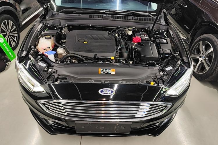 Used Ford Mondeo 2017 EcoBoost 180 Luxury Model Engine Bay