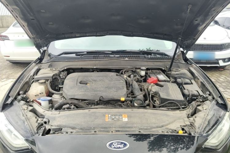 Used Ford Mondeo 2017 EcoBoost 180 Stylish Model Engine Bay